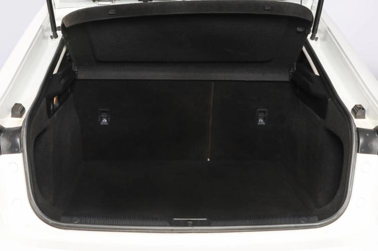 FAW Bestune B70 18 из 18