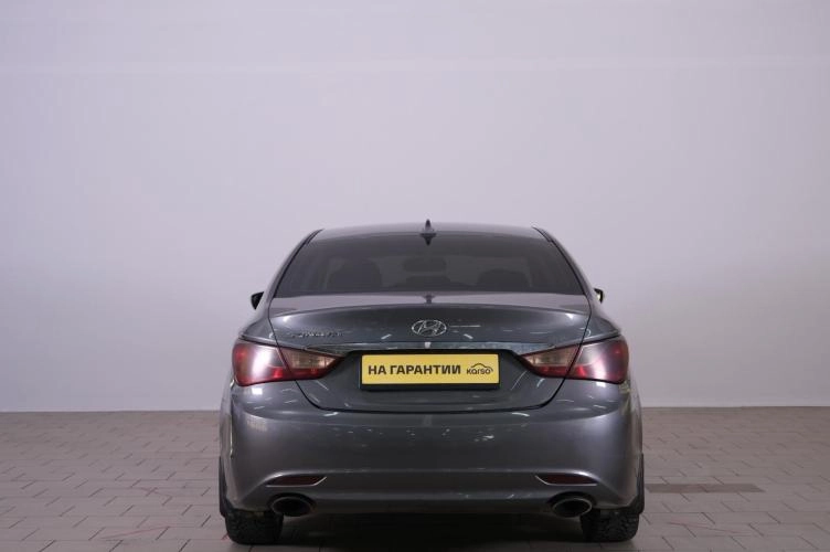 Hyundai Sonata 5 из 6