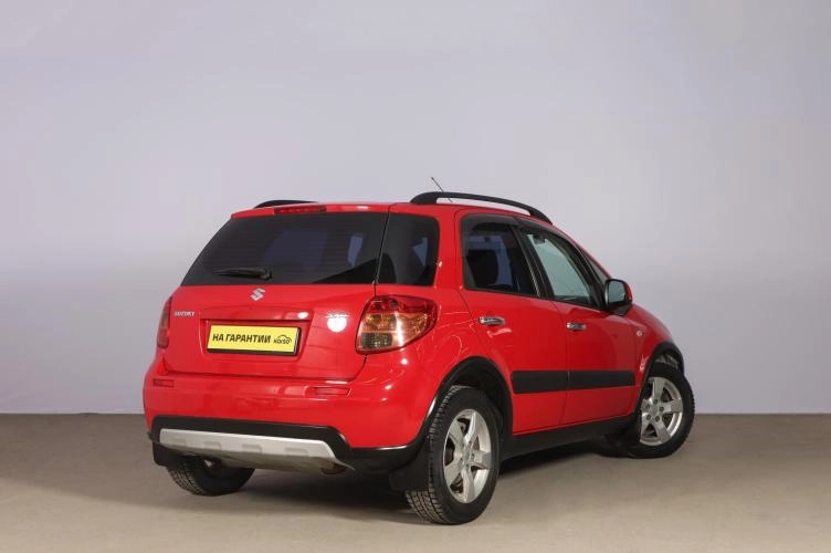 Suzuki SX4 4 из 5