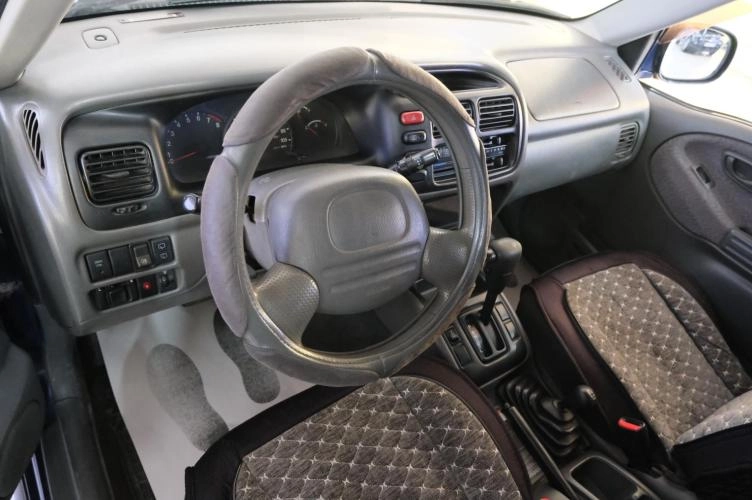 Suzuki Grand Vitara 10 из 21