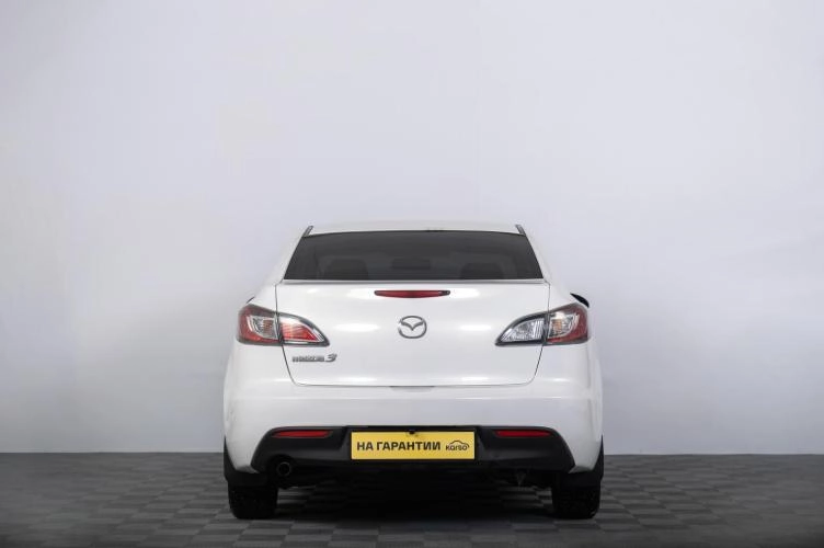 Mazda 3 4 из 6