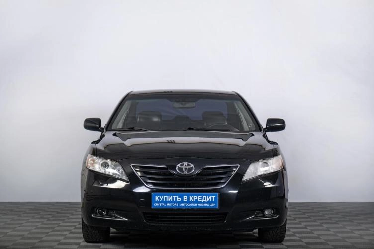 Toyota Camry 3 из 6