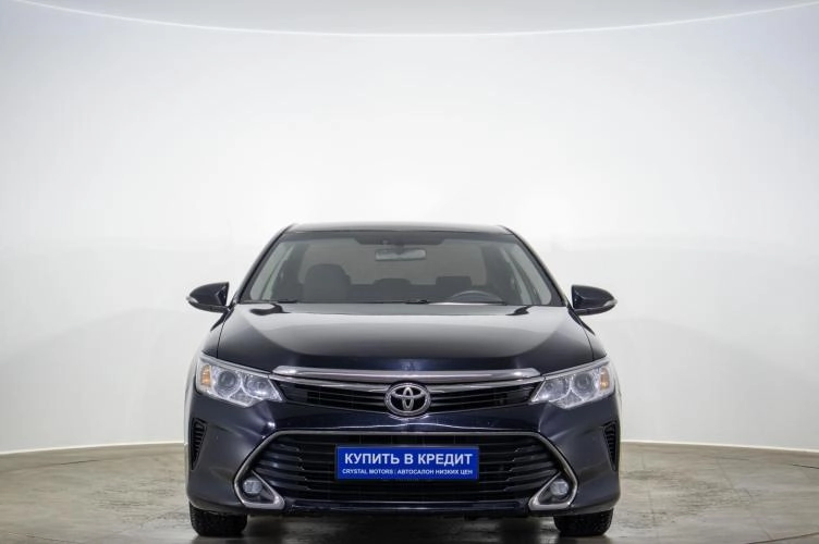 Toyota Camry 2 из 5