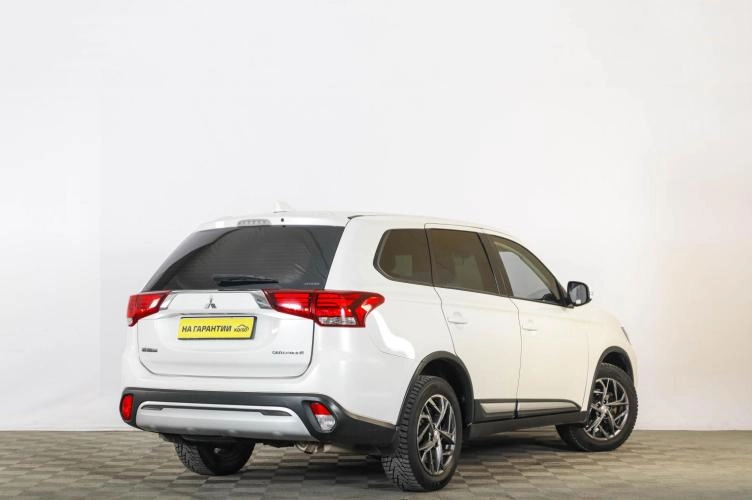 Mitsubishi Outlander 6 из 6