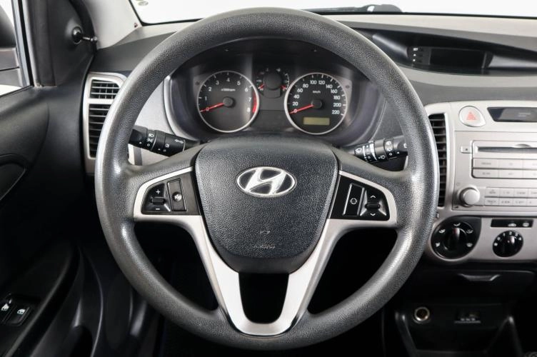 Hyundai i20 15 из 21