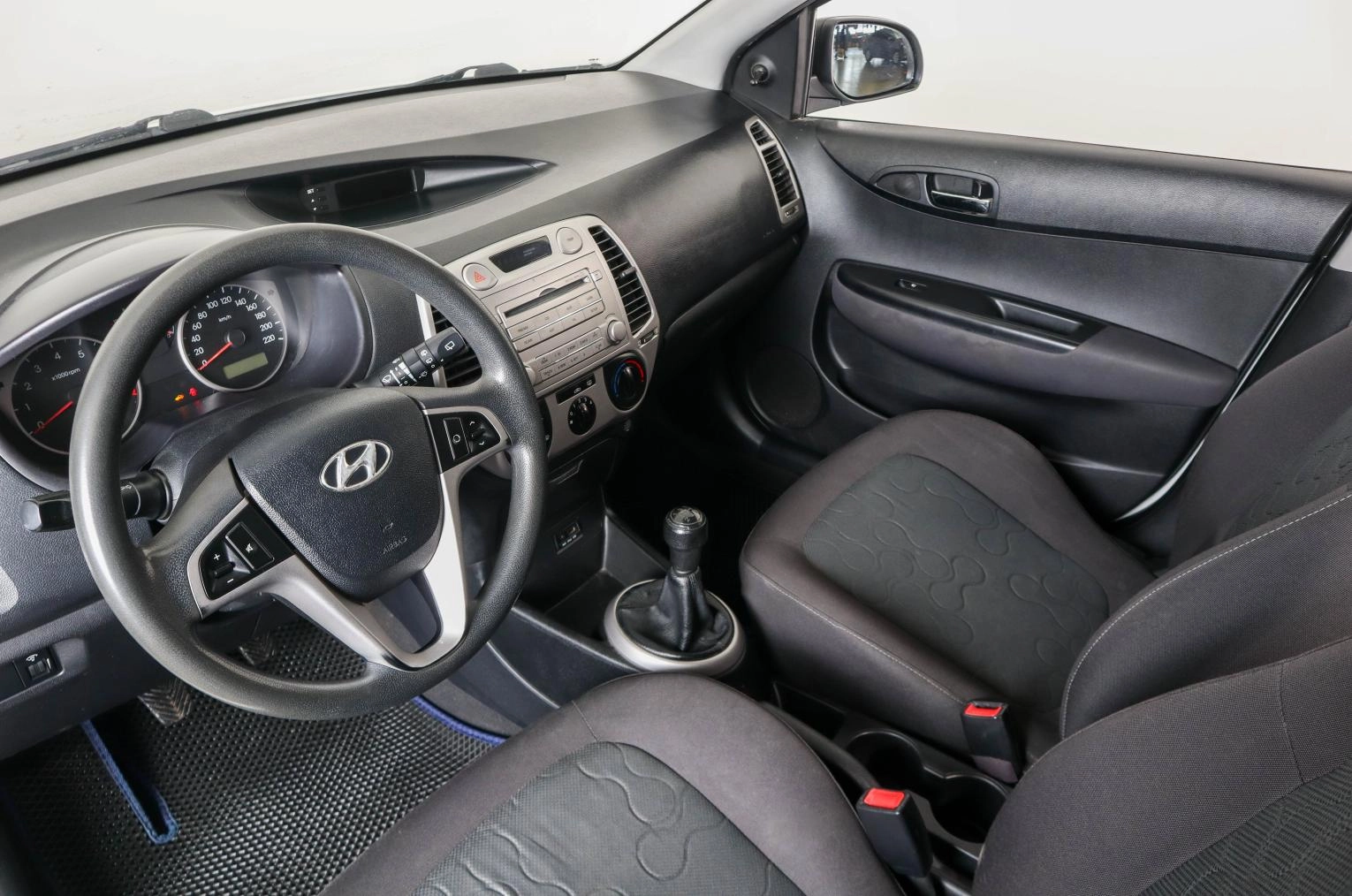 Hyundai i20 8 из 21