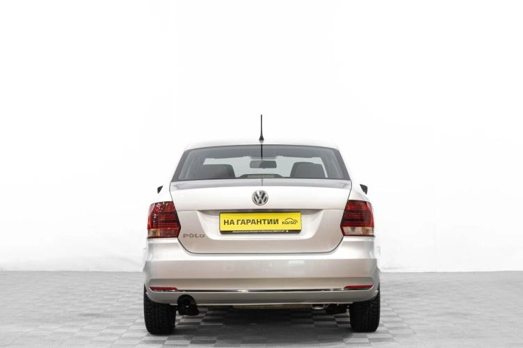 Volkswagen Polo 5 из 6