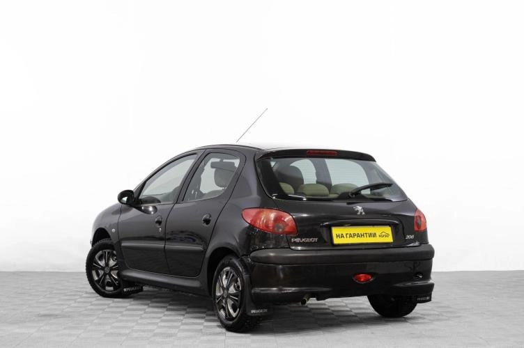 Peugeot 206 6 из 6