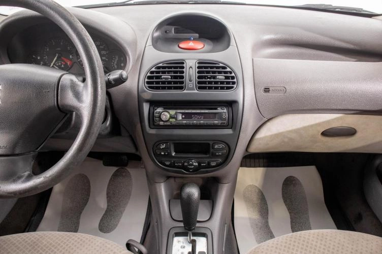 Peugeot 206 12 из 21