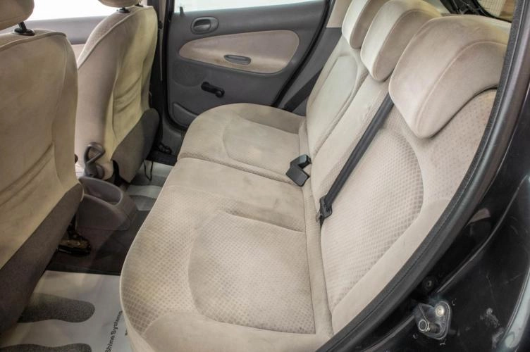 Peugeot 206 19 из 21