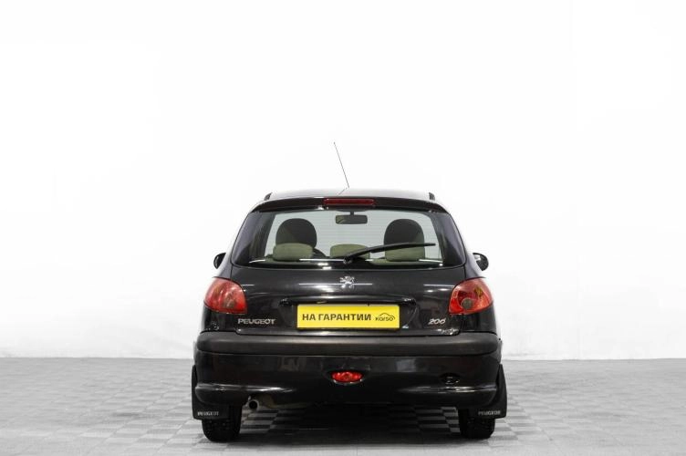 Peugeot 206 5 из 6