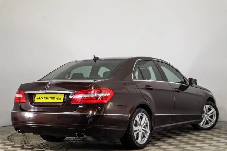 Mercedes-Benz E-класс 4 из 5