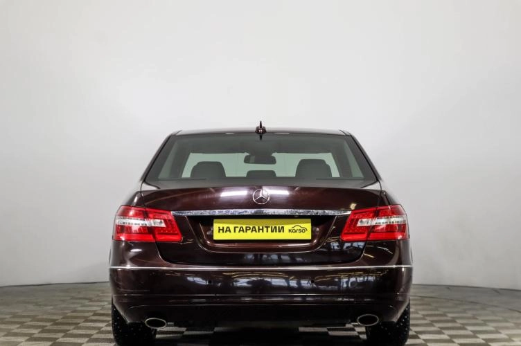 Mercedes-Benz E-класс 5 из 5