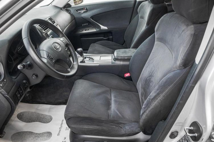 Lexus IS 10 из 26
