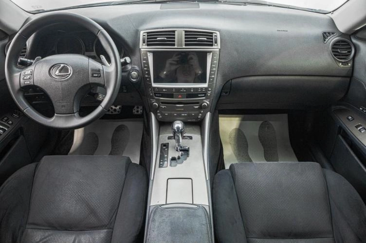 Lexus IS 9 из 26