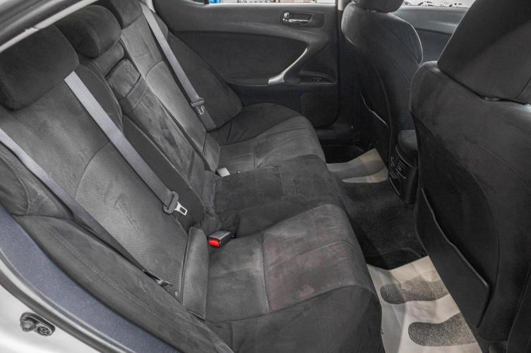 Lexus IS 26 из 26