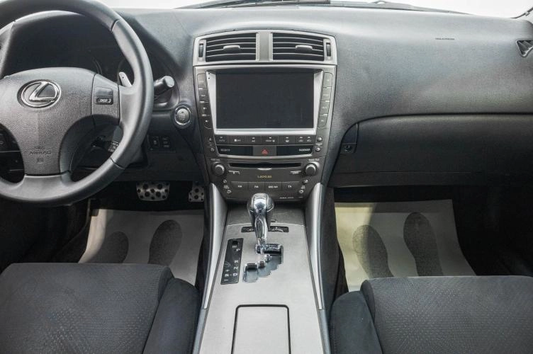 Lexus IS 19 из 26