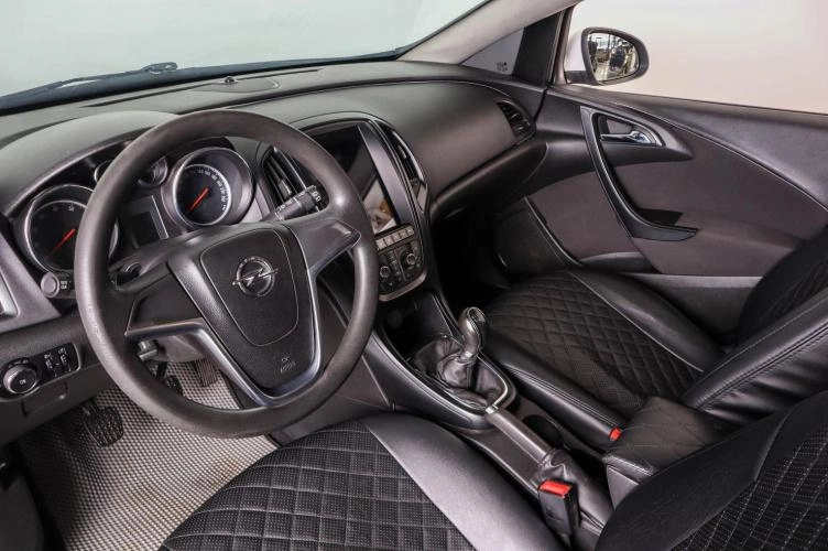 Opel Astra 8 из 20