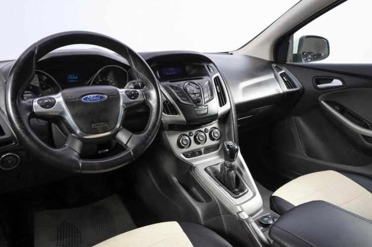 Ford Focus 12 из 18