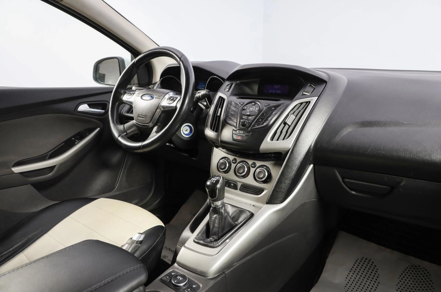 Ford Focus 16 из 18