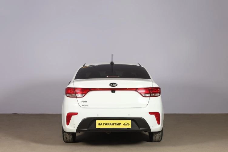 KIA Rio 5 из 6