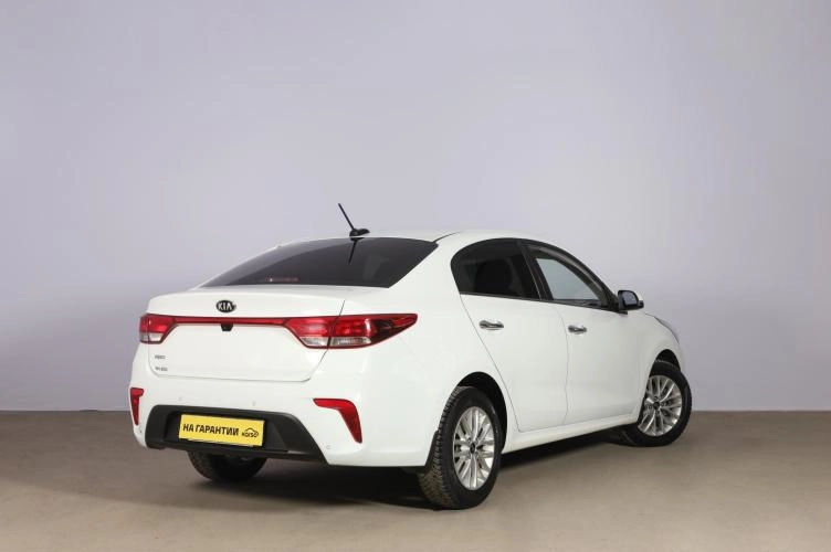 KIA Rio 4 из 6