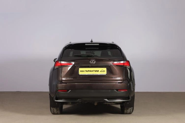 Lexus NX 5 из 5