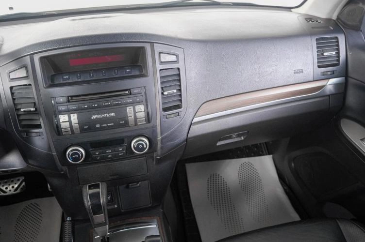 Mitsubishi Pajero 14 из 27