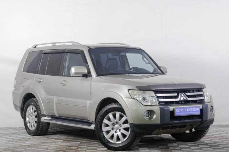 Mitsubishi Pajero 1 из 6