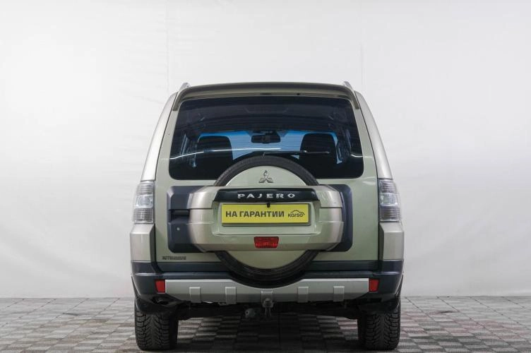 Mitsubishi Pajero 5 из 6