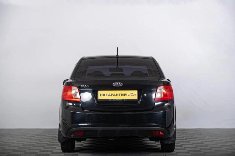 KIA Rio 4 из 6