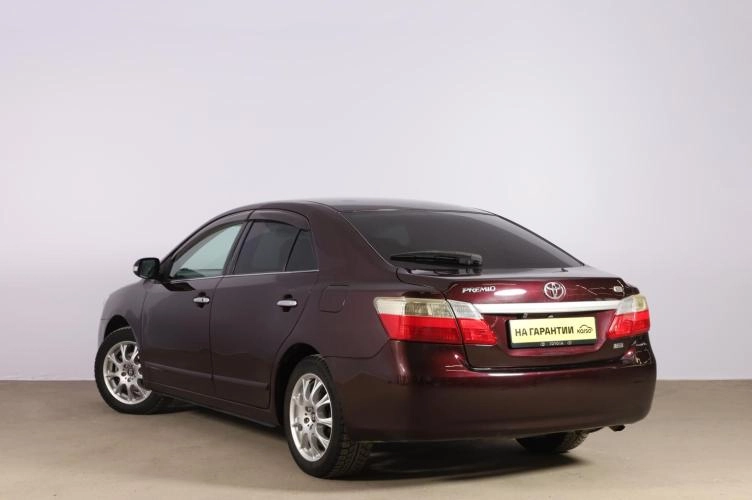Toyota Premio 4 из 6
