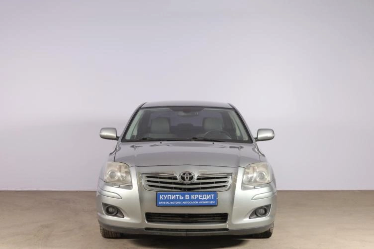 Toyota Avensis 2 из 5