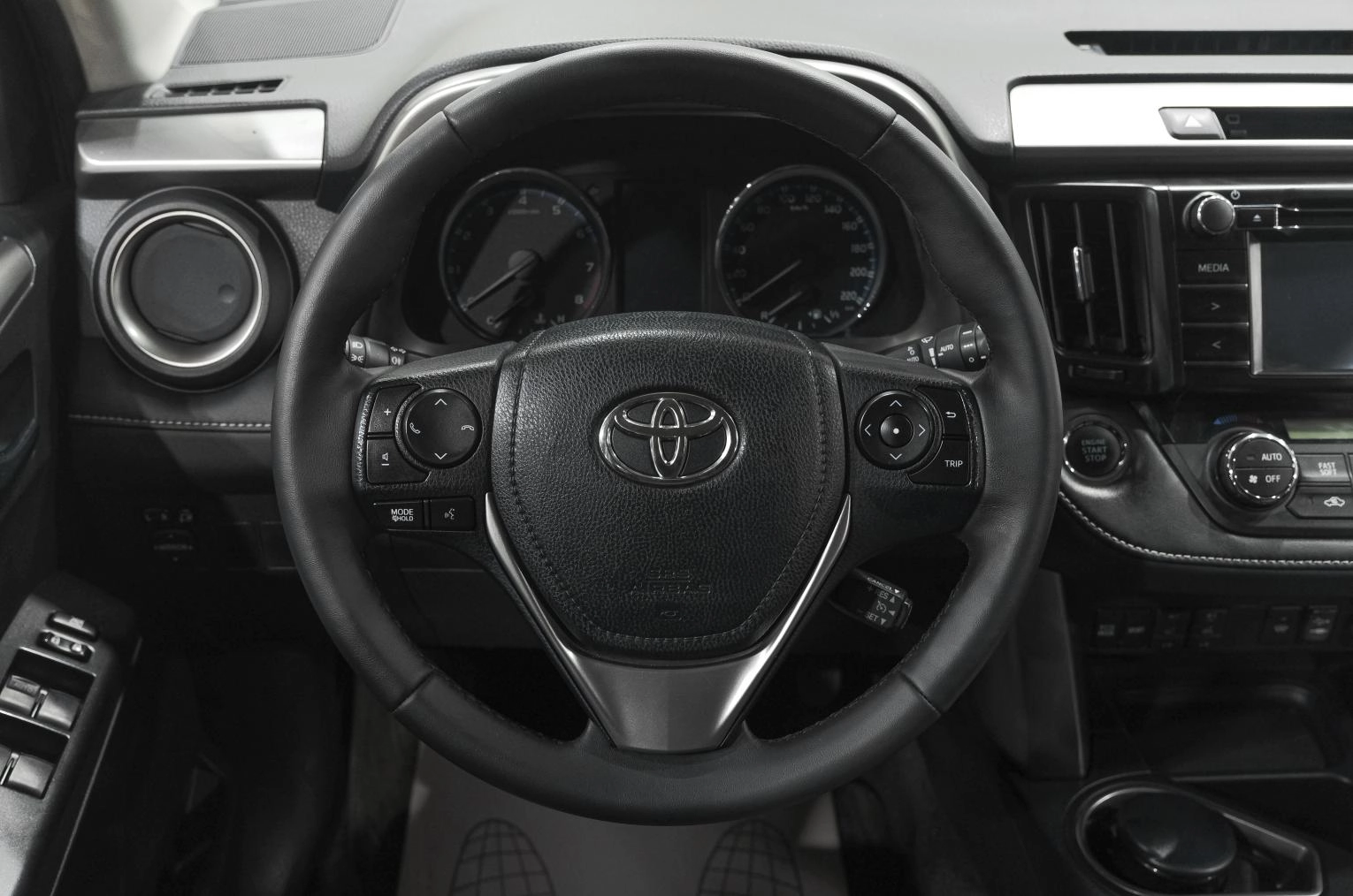 Toyota RAV4 20 из 39