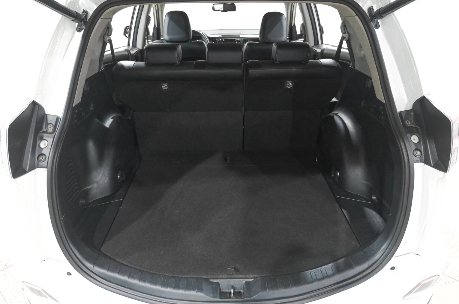 Toyota RAV4 37 из 39