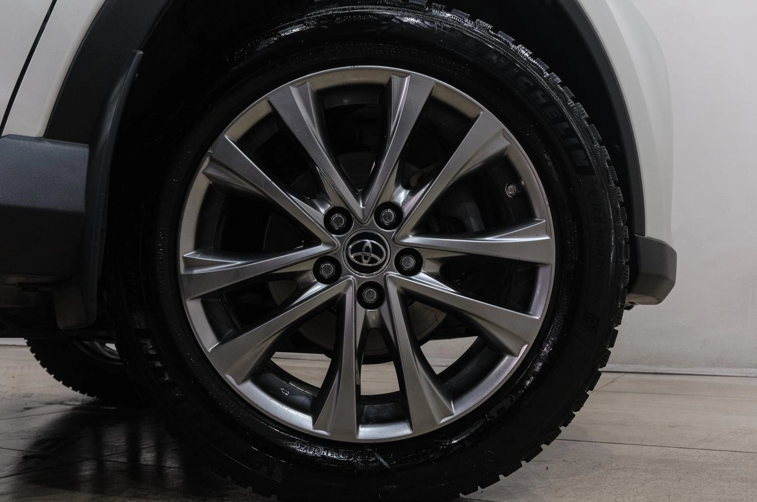 Toyota RAV4 11 из 39