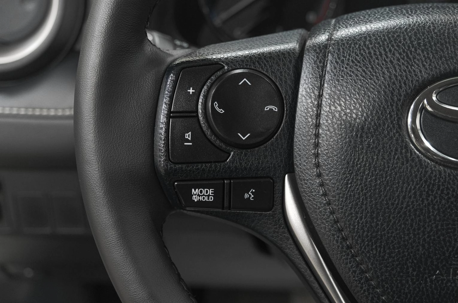 Toyota RAV4 21 из 39
