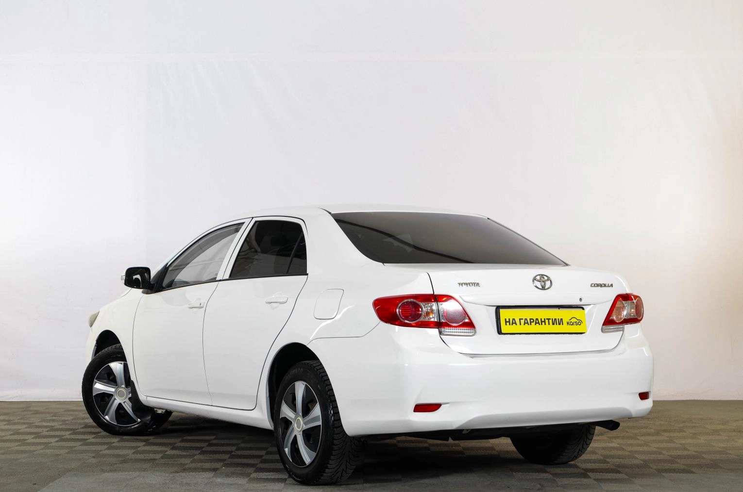 Toyota Corolla 4 из 14