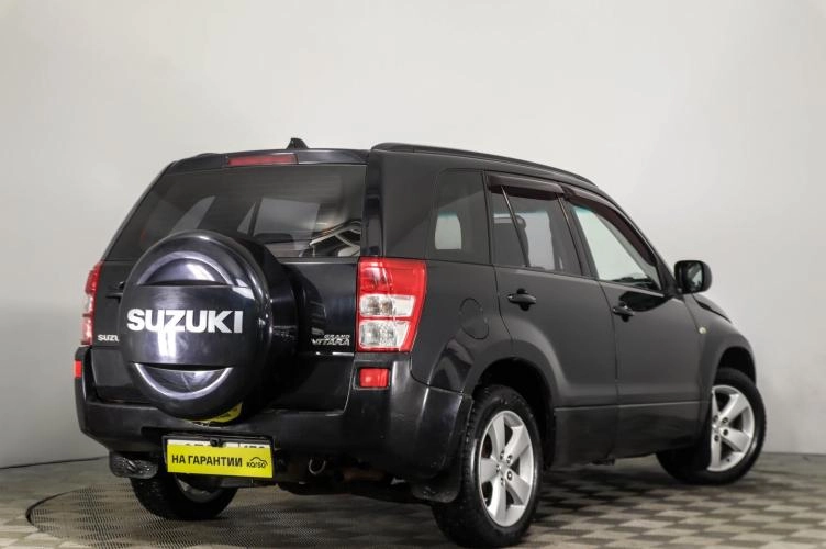 Suzuki Grand Vitara 4 из 5