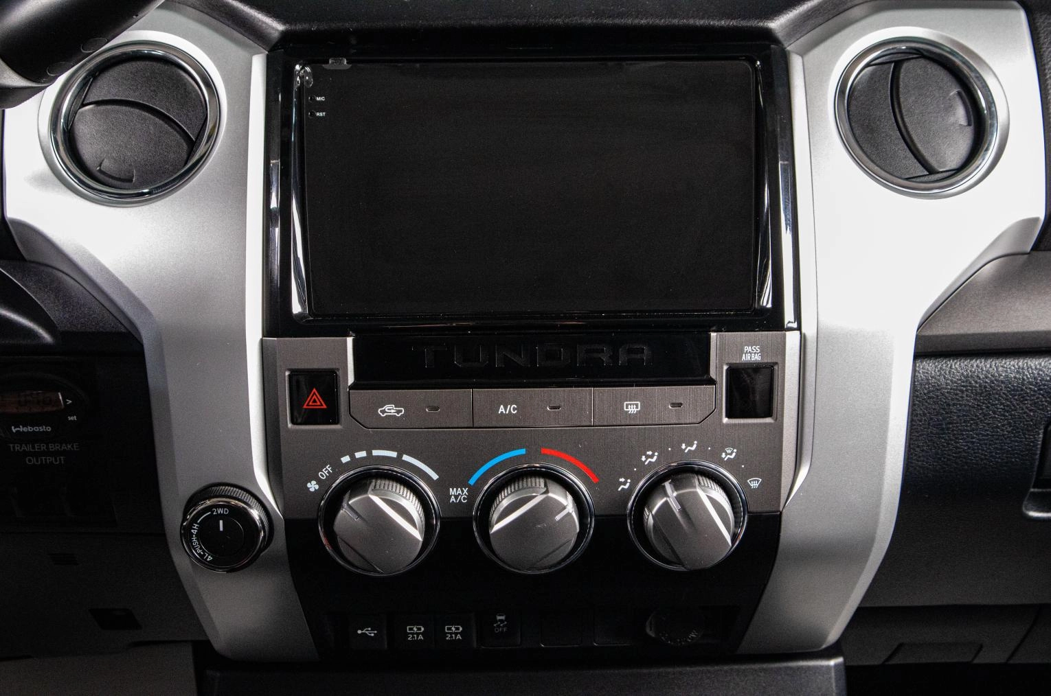 Toyota Tundra 16 из 19