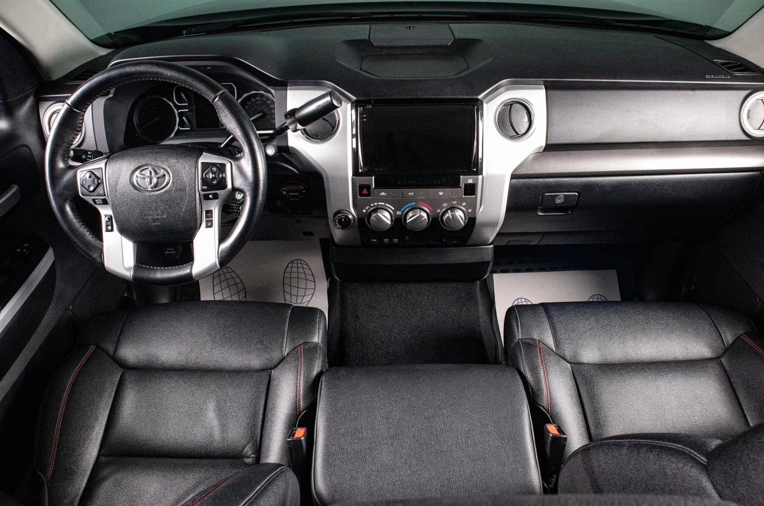Toyota Tundra 15 из 19