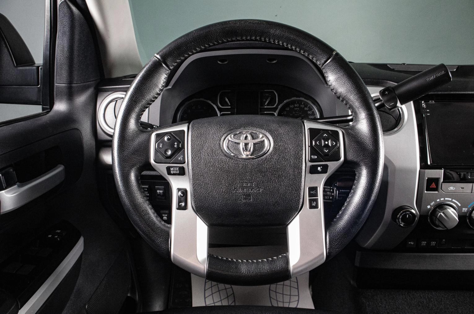 Toyota Tundra 12 из 19