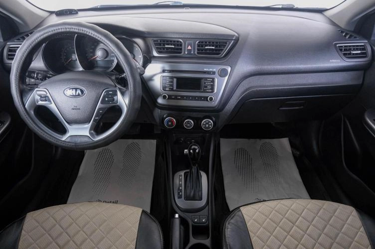 KIA Rio 13 из 24