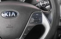 KIA Rio 17 из 24