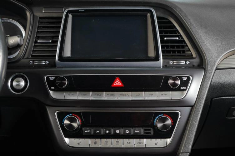 Hyundai Sonata 17 из 19