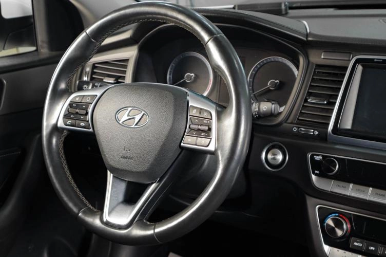 Hyundai Sonata 11 из 19