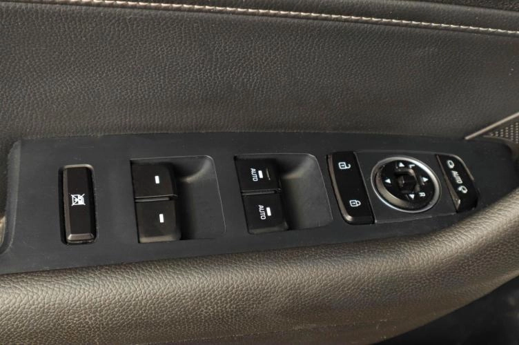 Hyundai Sonata 18 из 19