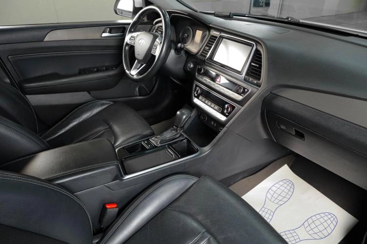 Hyundai Sonata 10 из 19