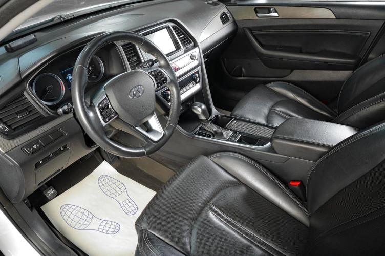 Hyundai Sonata 7 из 19