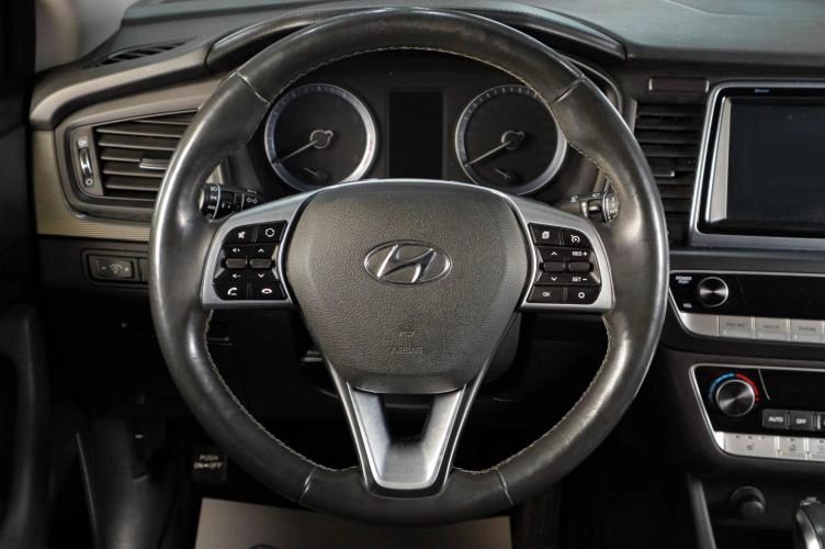 Hyundai Sonata 13 из 19